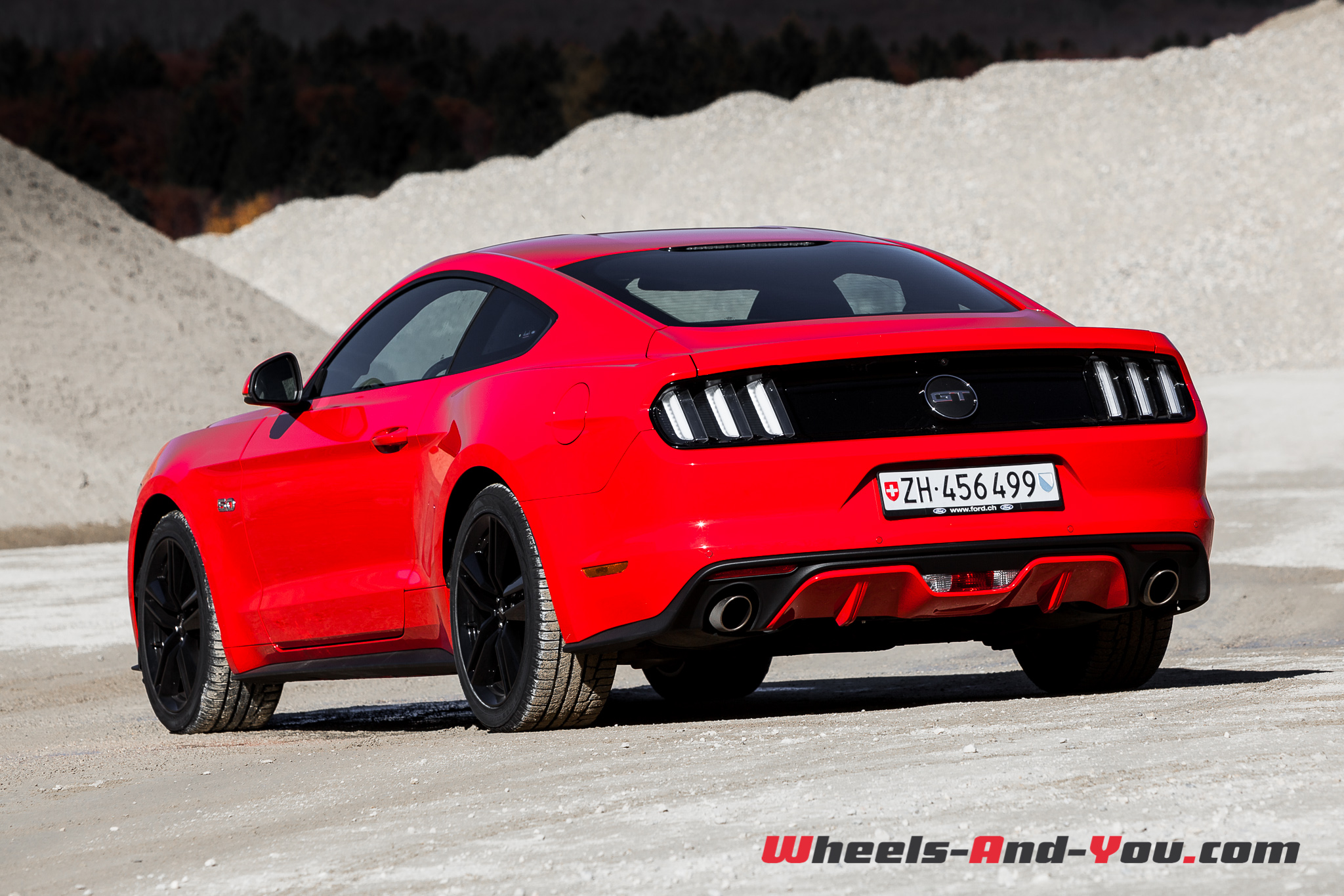 Ford Mustang-03