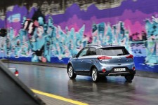 Hyundai_i20Active_09