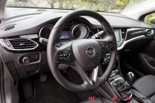 OpelAstraSportsTourer_15