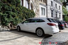 OpelAstraSportsTourer_16