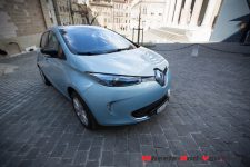 RenaultZOE_R240_01