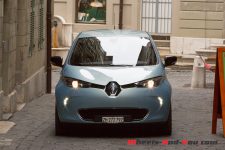 RenaultZOE_R240_12