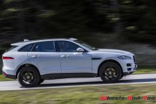 JaguarFPace_14