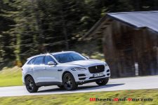 JaguarFPace_15