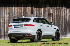 JaguarFPace_20