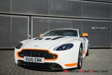 AMV12_Vantage_S_Manu-1