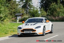 AMV12_Vantage_S_Manu-19