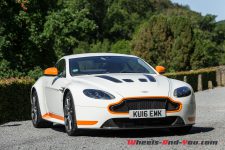 AMV12_Vantage_S_Manu-26