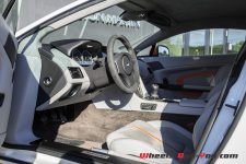 AMV12_Vantage_S_Manu-7