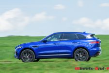 jaguar_f-pace-15