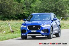 jaguar_f-pace-21