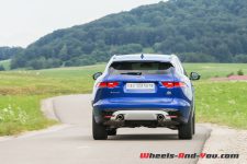 jaguar_f-pace-31