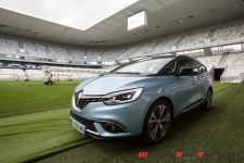 renault_scenic_2016-13