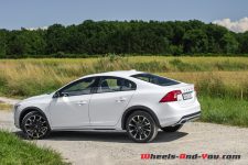 Volvo_s60-17