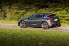 infiniti_q30-8