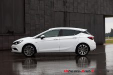 opel_astra-11