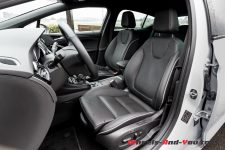 opel_astra-24