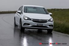 opel_astra-32