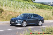 skoda-superb-11