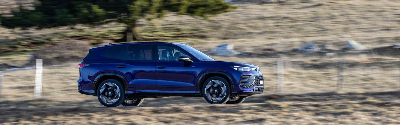 Essai – Volkswagen Tayron 1.5 TSI eHybrid : Le compromis tout en sobriété