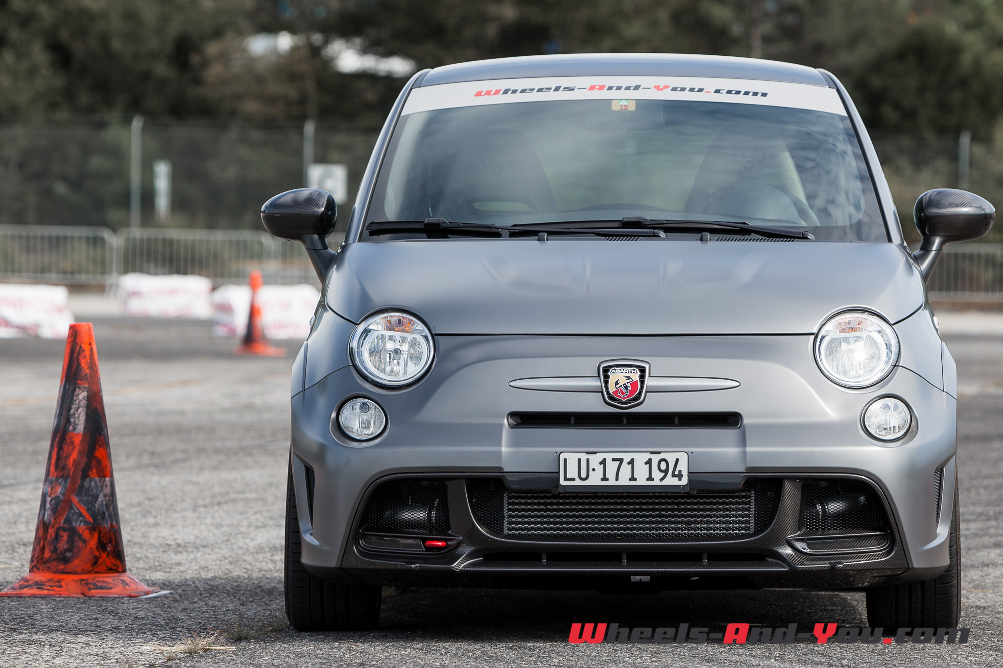 Abarth695Biposto 05
