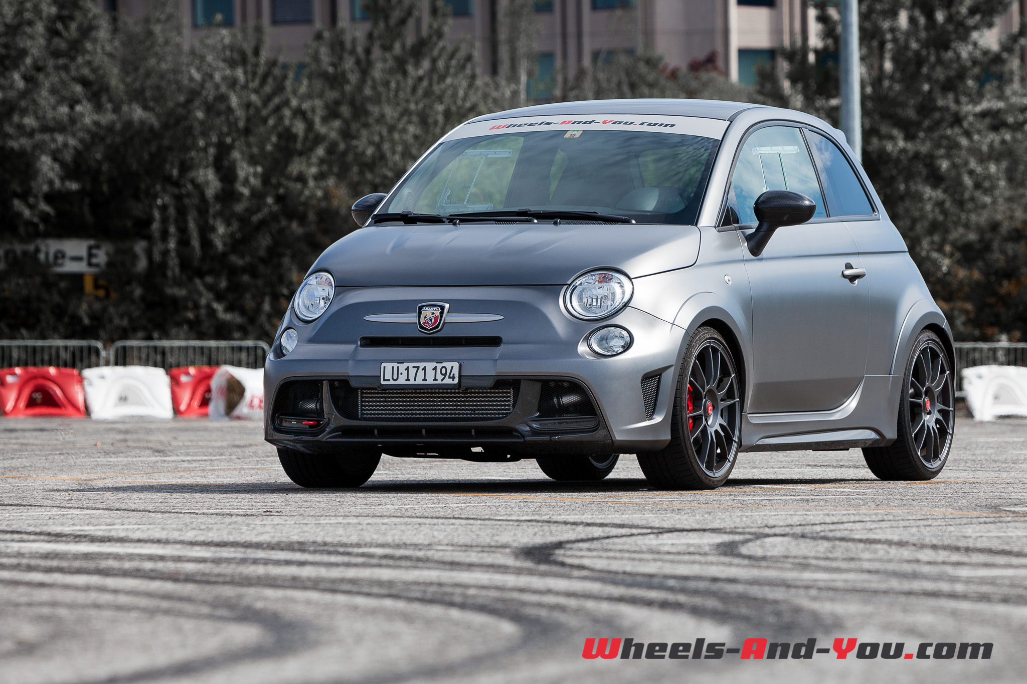 Abarth695Biposto 06