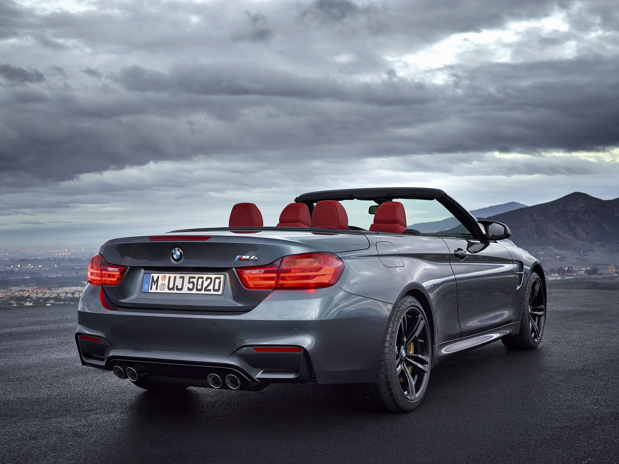 BMWM4Cabrio 13