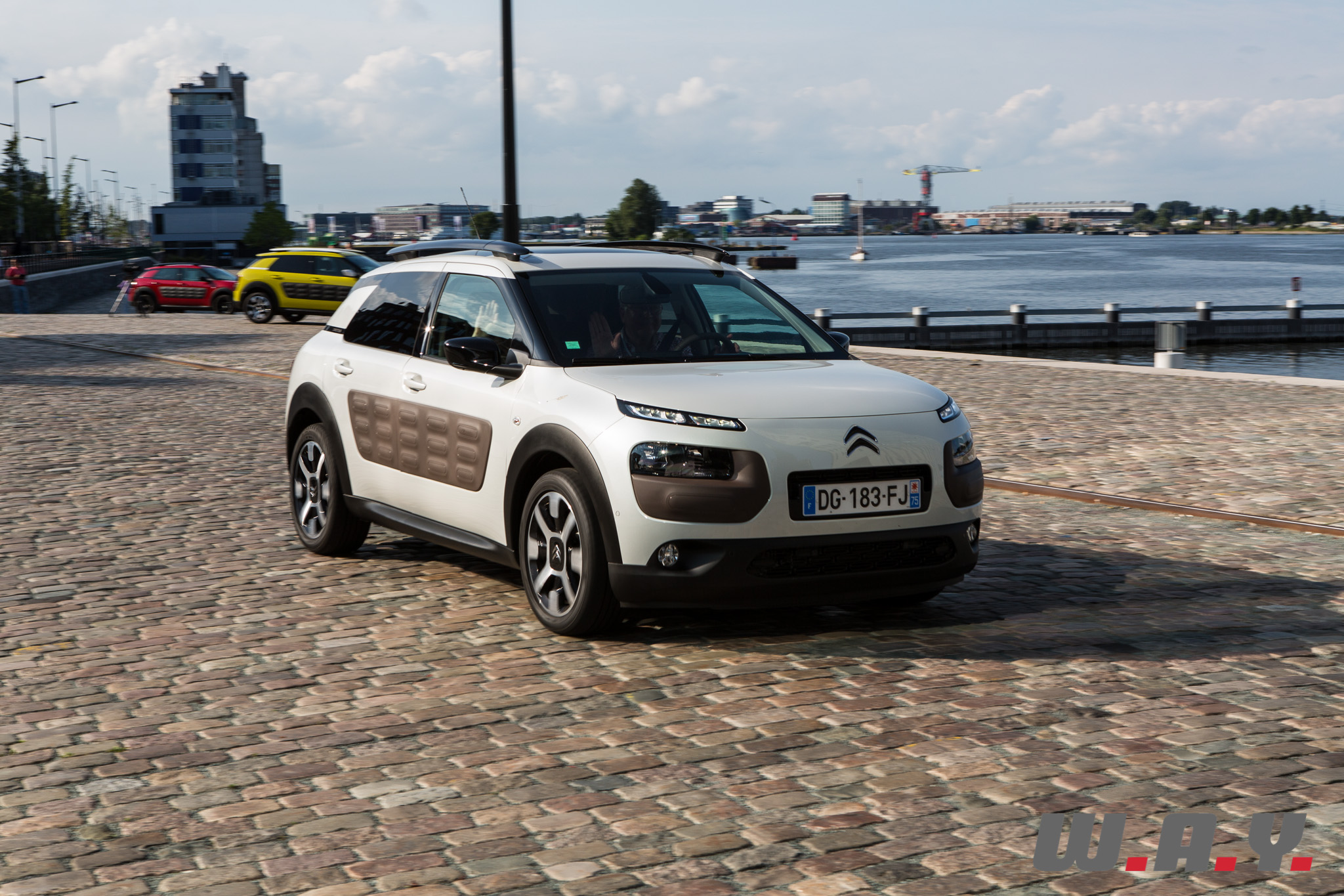 CitroenC4Cactus-35