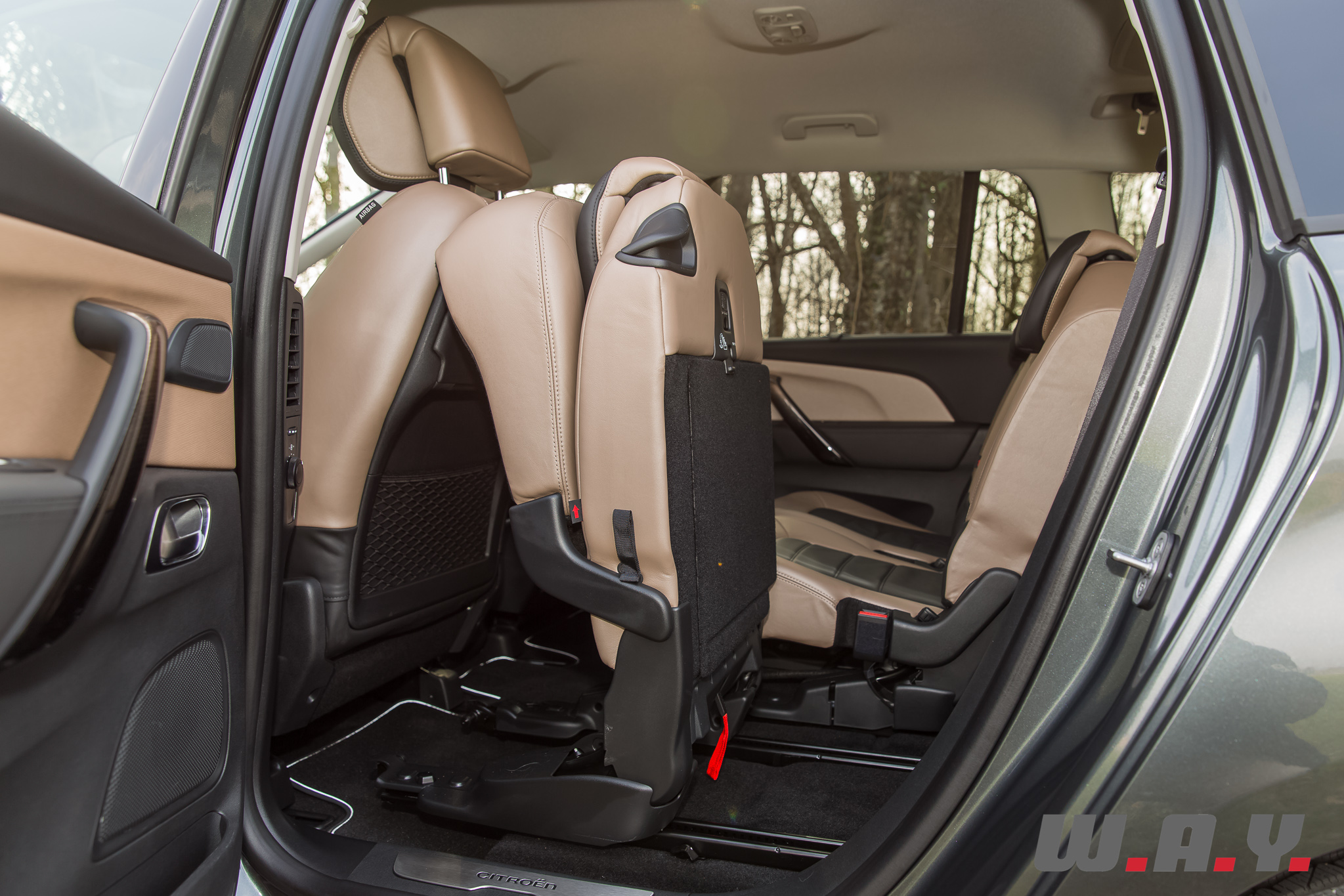 CitroenC4GrandPicasso-12