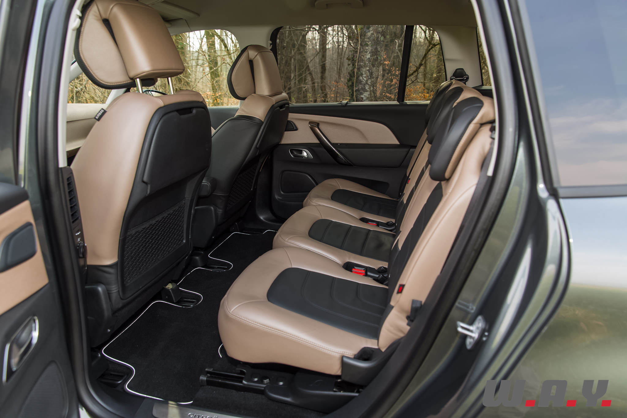 CitroenC4GrandPicasso-14