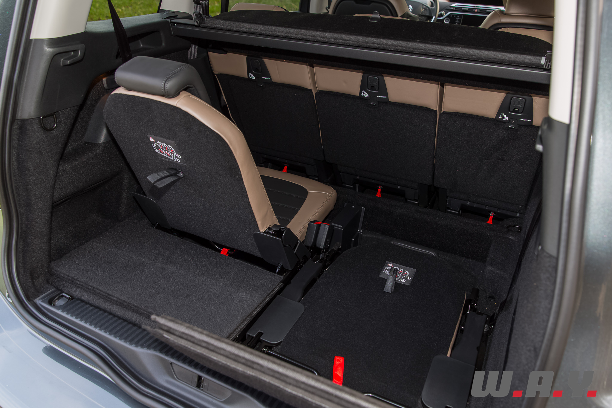 CitroenC4GrandPicasso-9