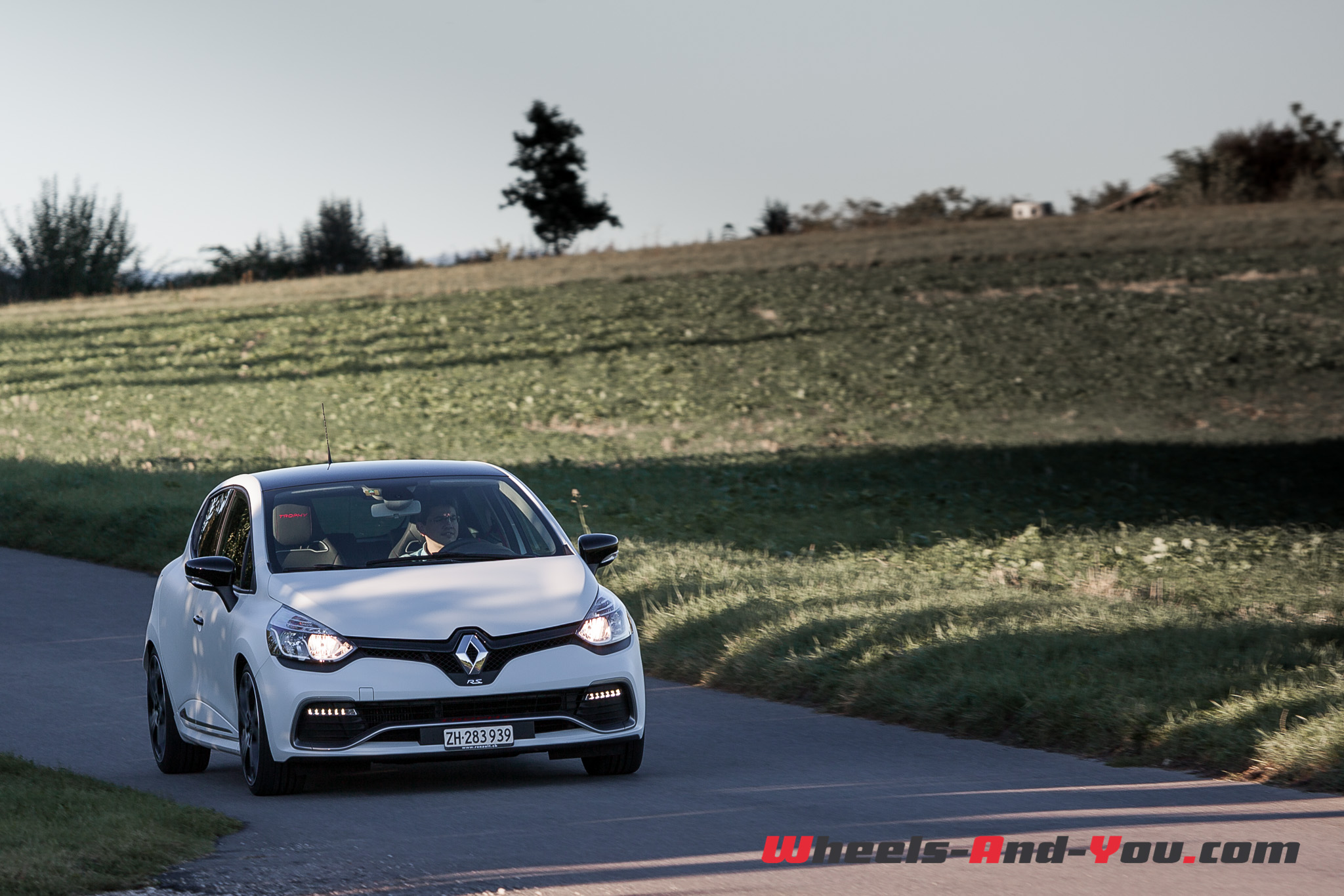 Clio Trophy-02