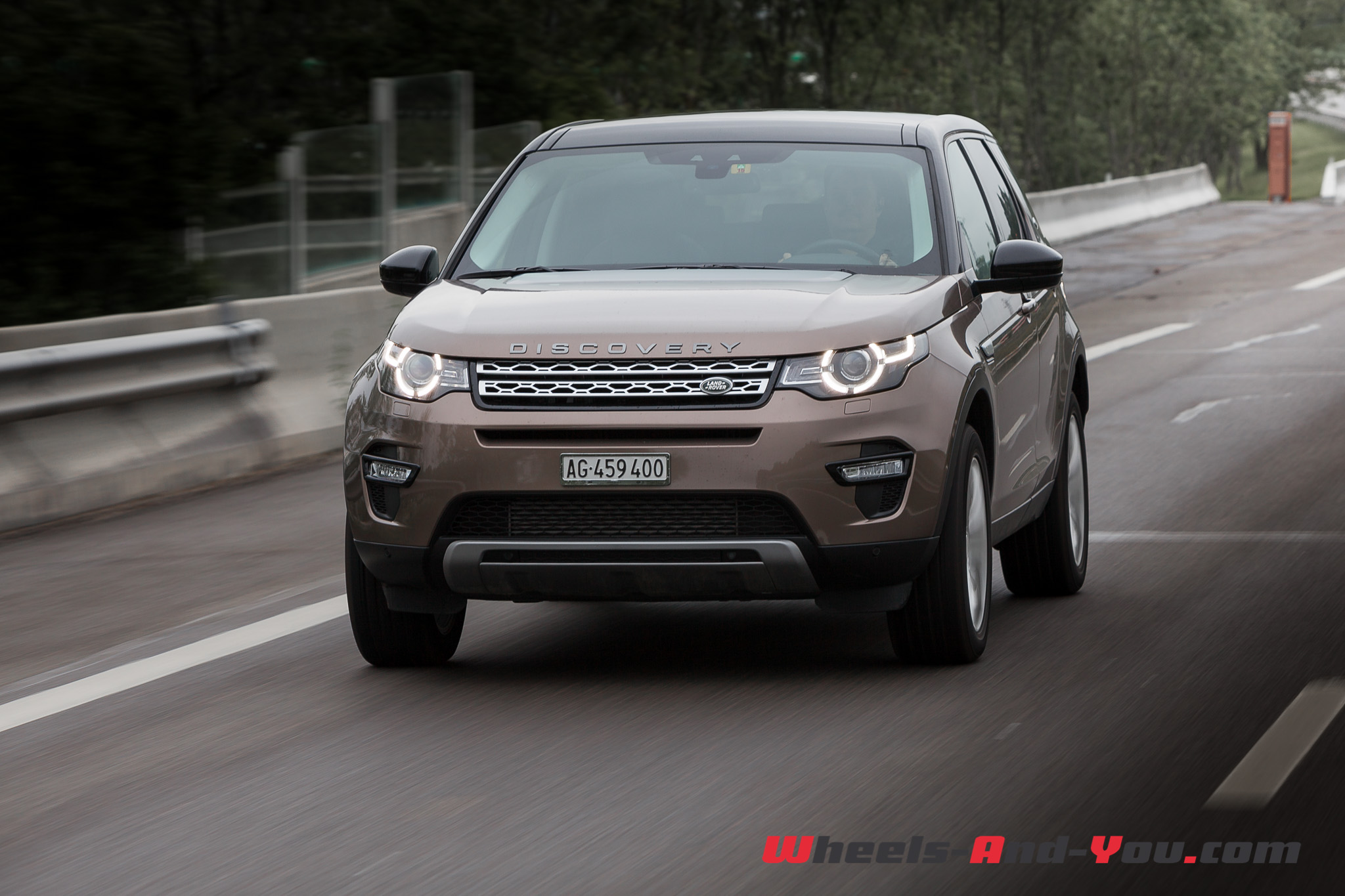 Discovery-Sport-50