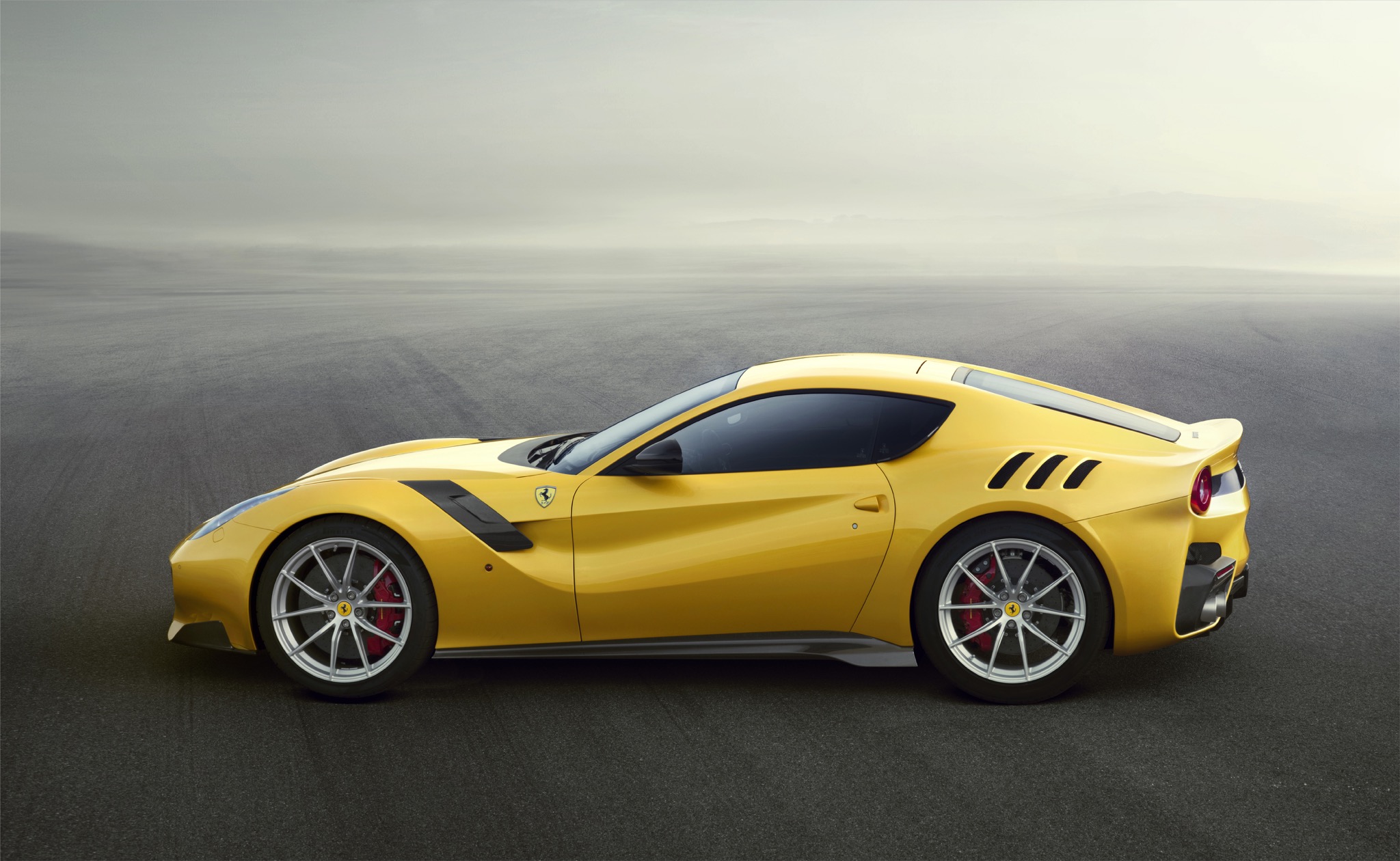 FerrariF12tdf 05