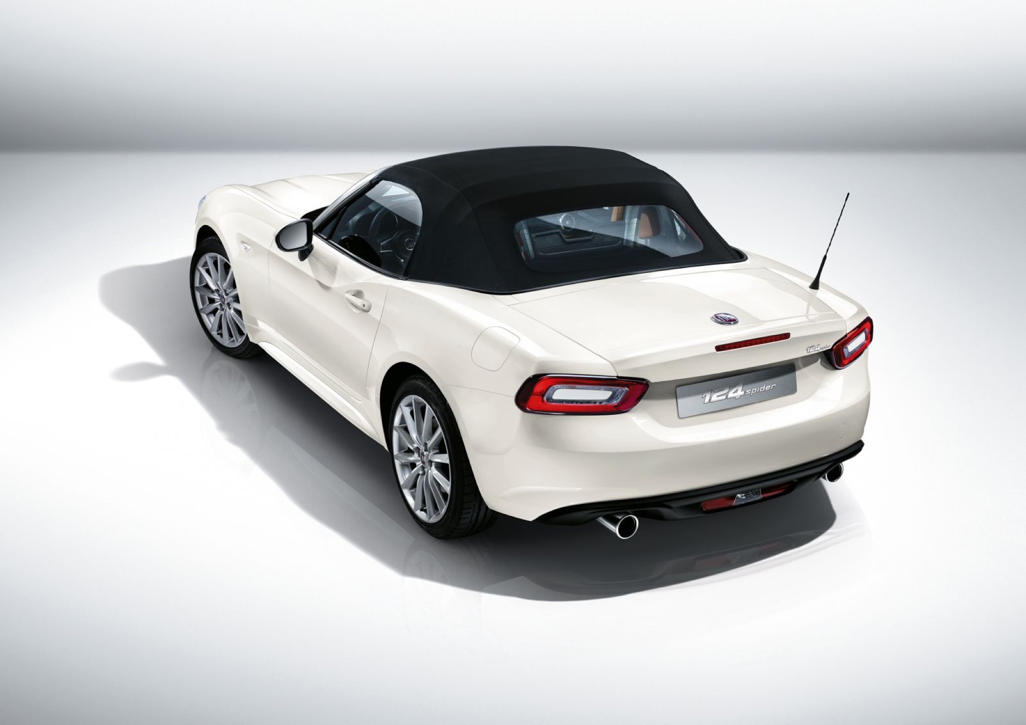 Fiat124Spider 05
