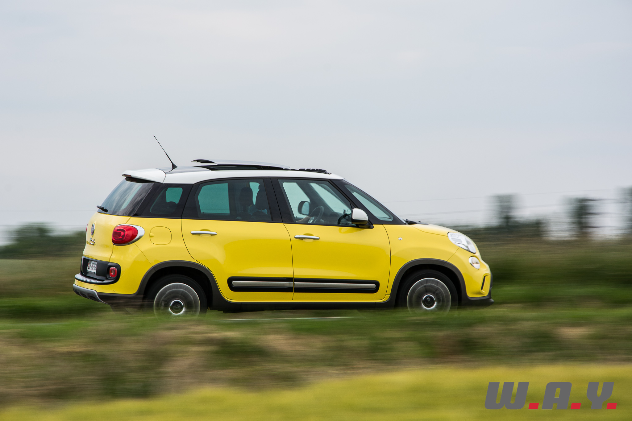 Fiat500LTrekking-21