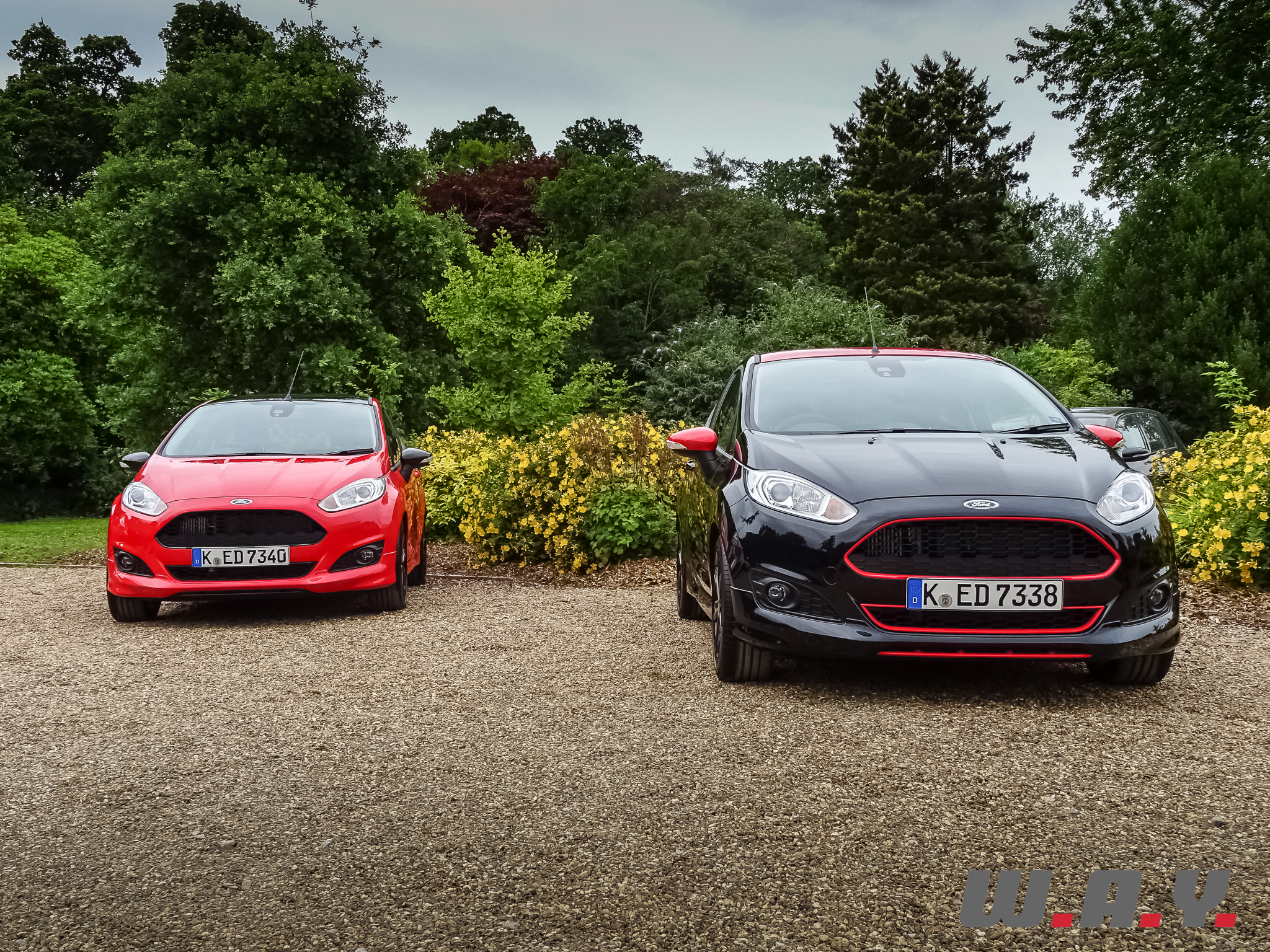 FordFiestaRedBlackEdition-22