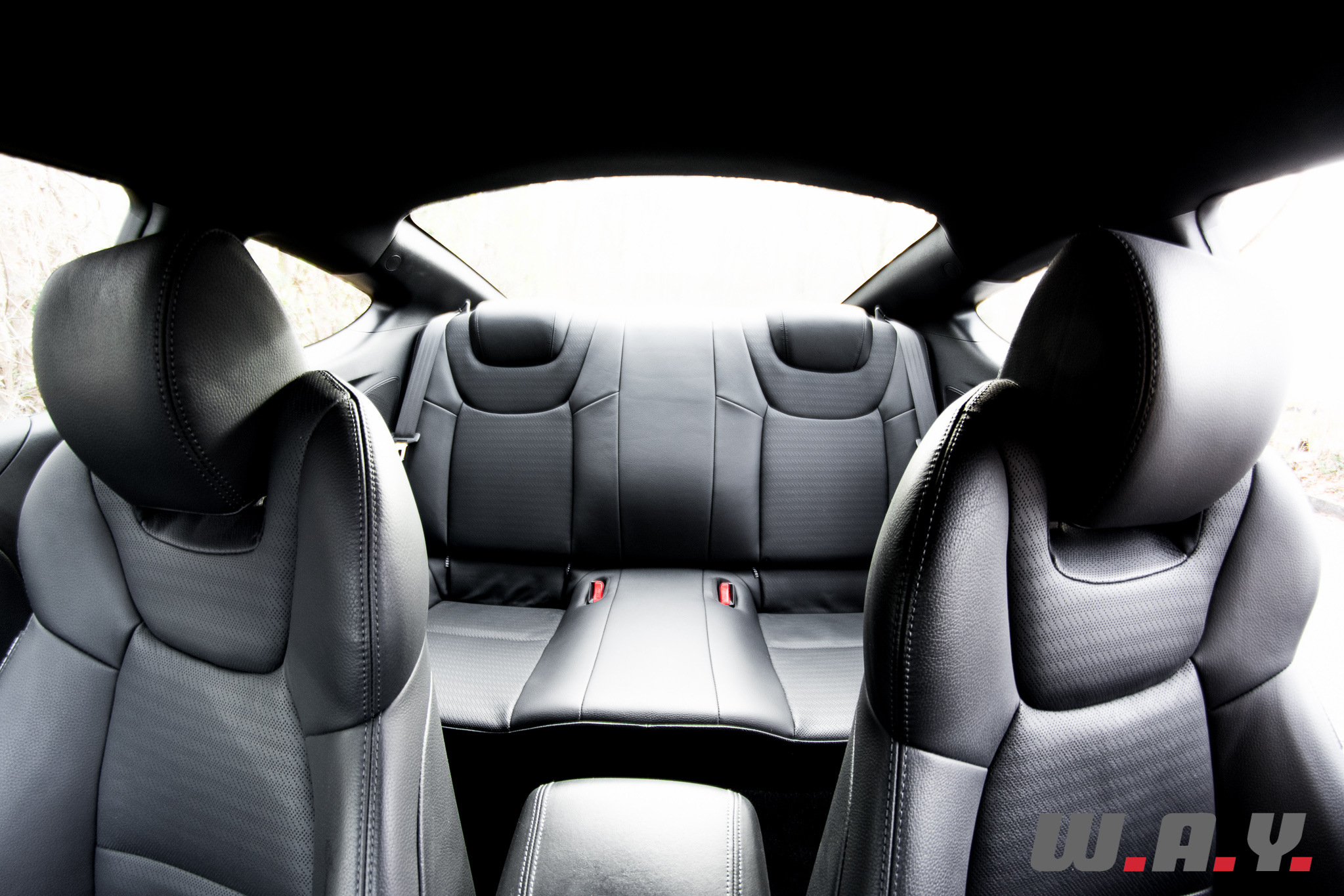 HyundaiGenesis-Coupe-1