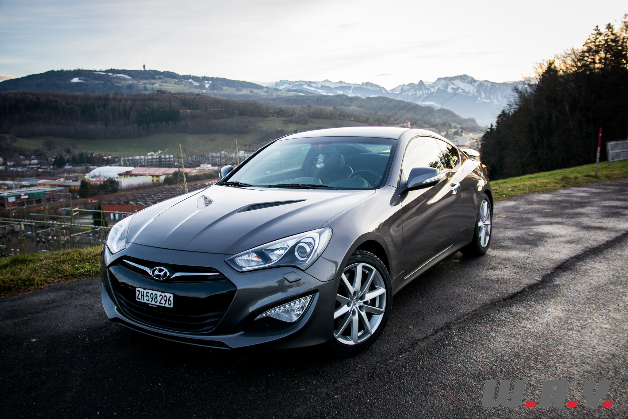 HyundaiGenesis-Coupe-1