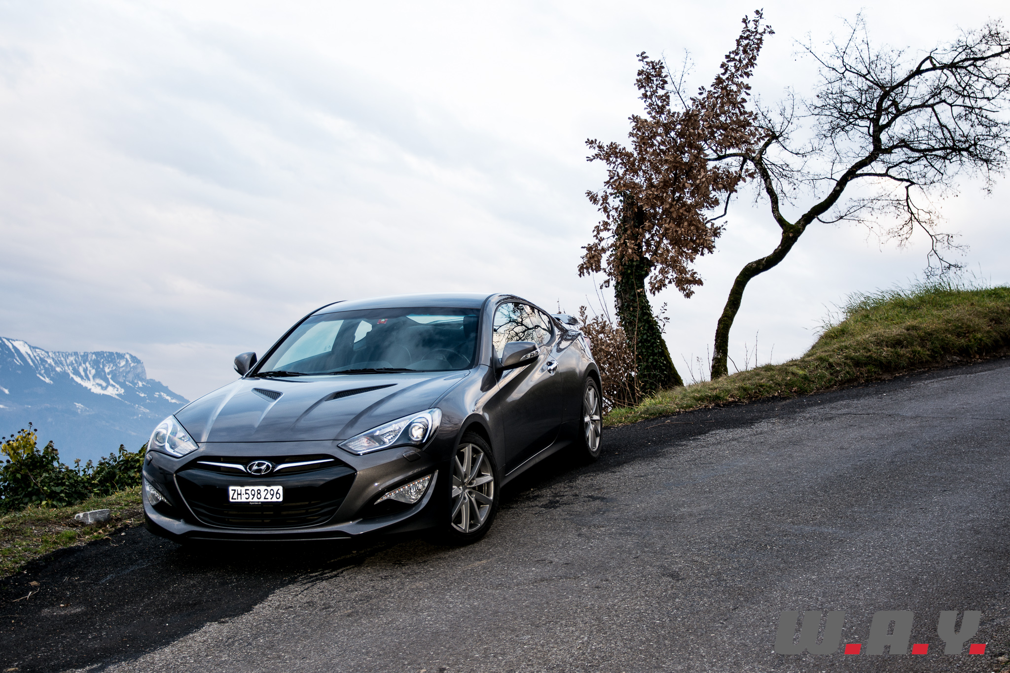 HyundaiGenesis-Coupe-1