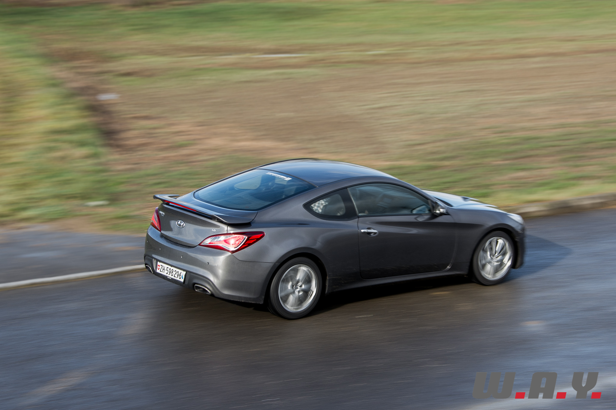 HyundaiGenesis-Coupe-1