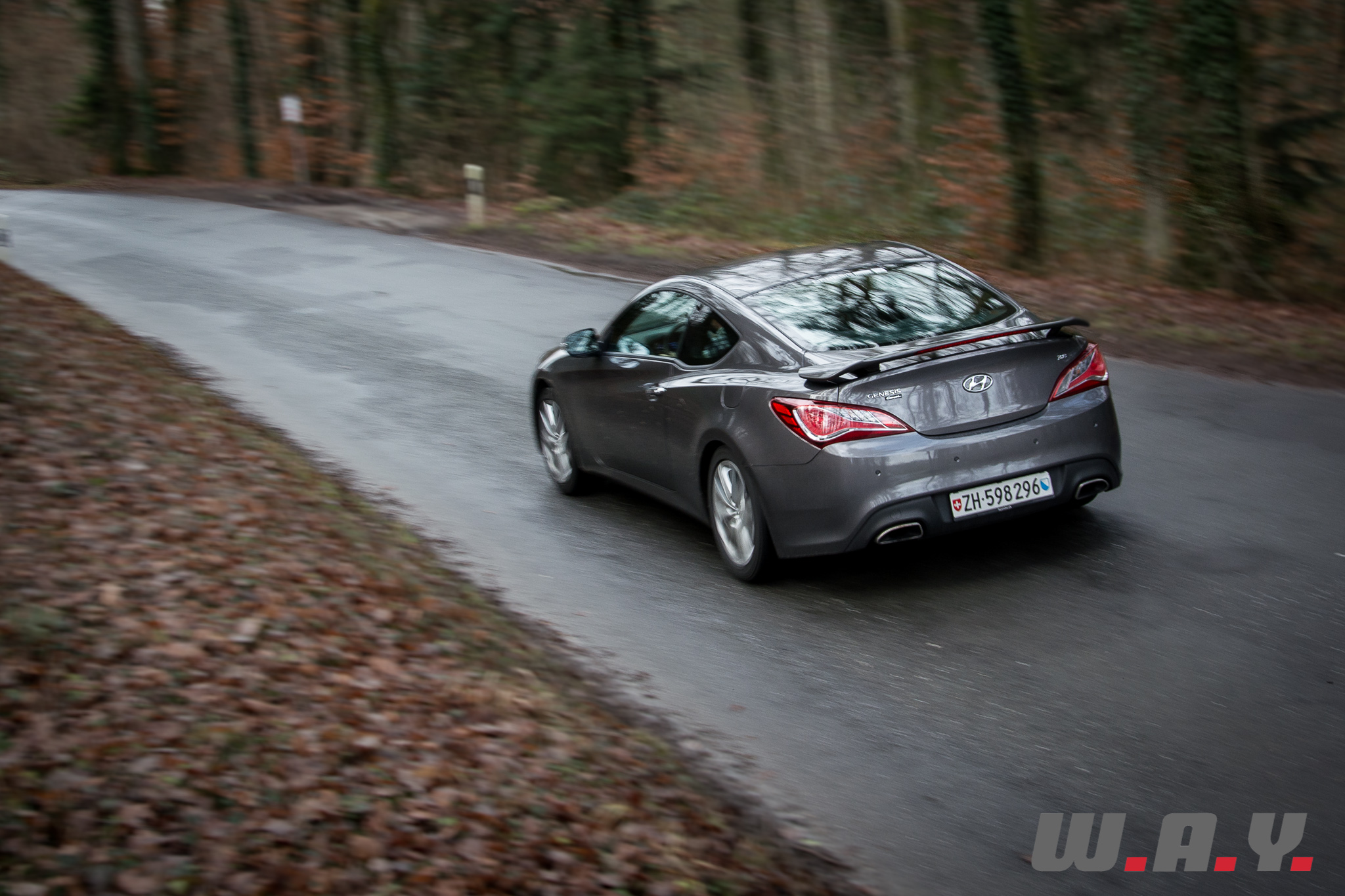 HyundaiGenesis-Coupe-1