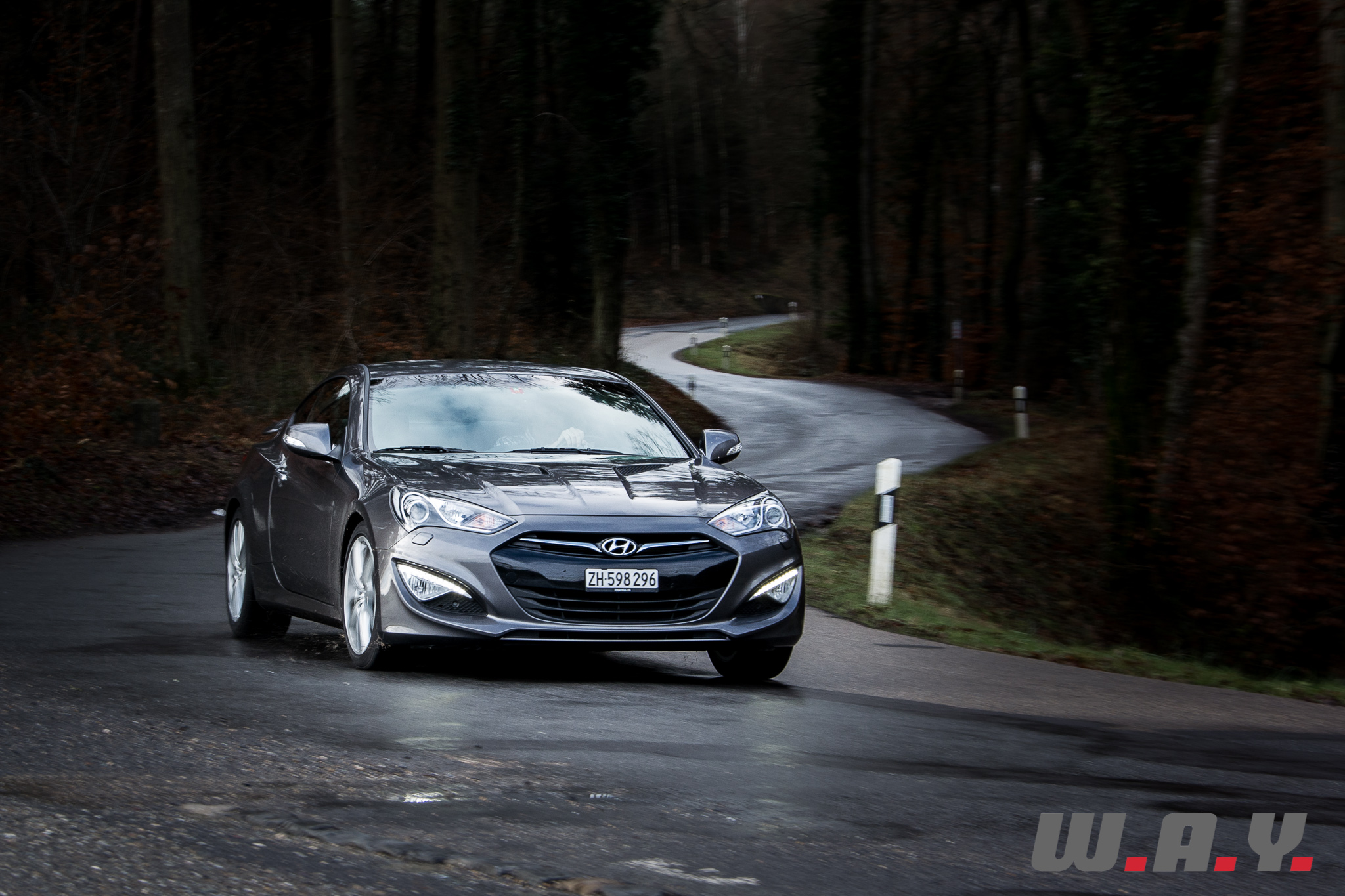 HyundaiGenesis-Coupe-1