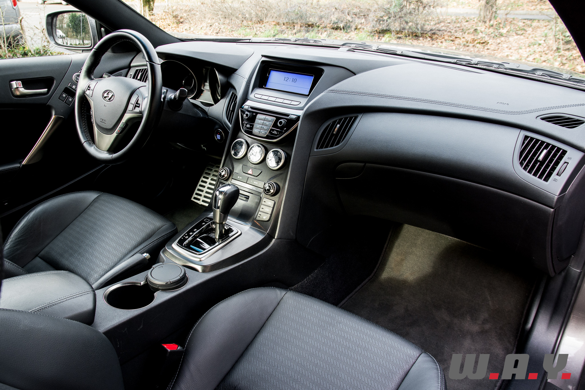 HyundaiGenesis-Coupe-1