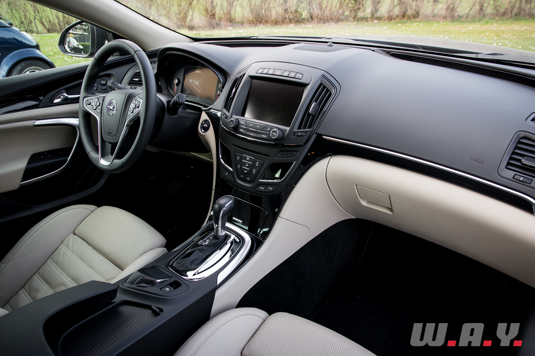 InsigniaCountryTourer-13