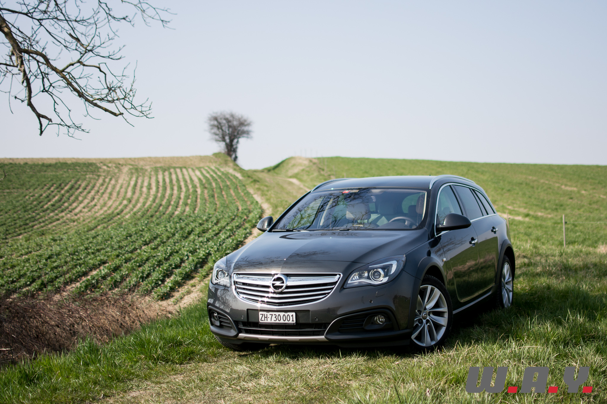 InsigniaCountryTourer-3