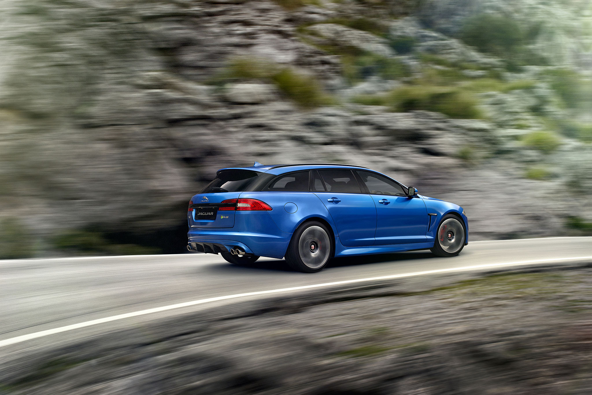 JagXFRSSportbrake 05