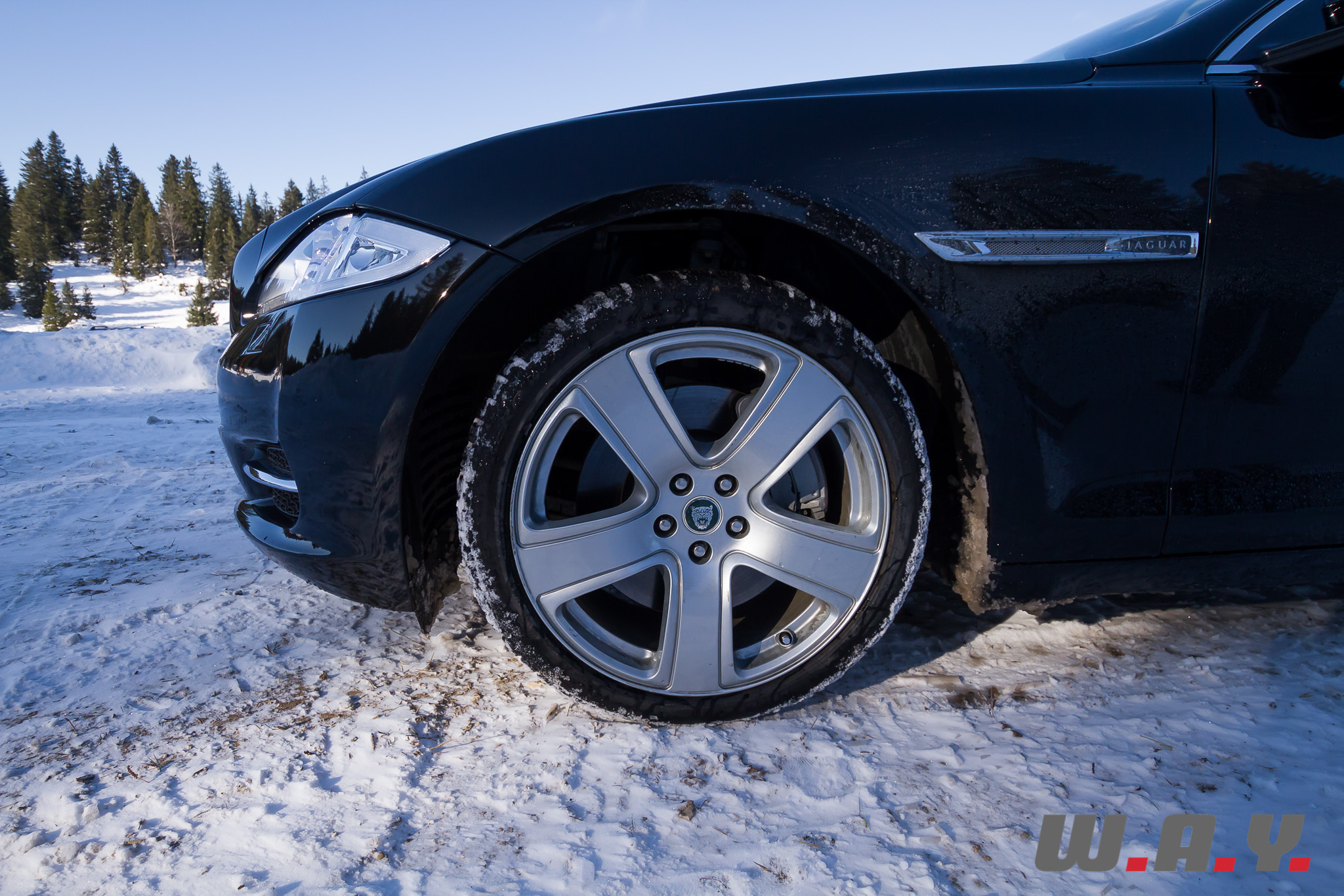 JaguarXJSCAWD-1