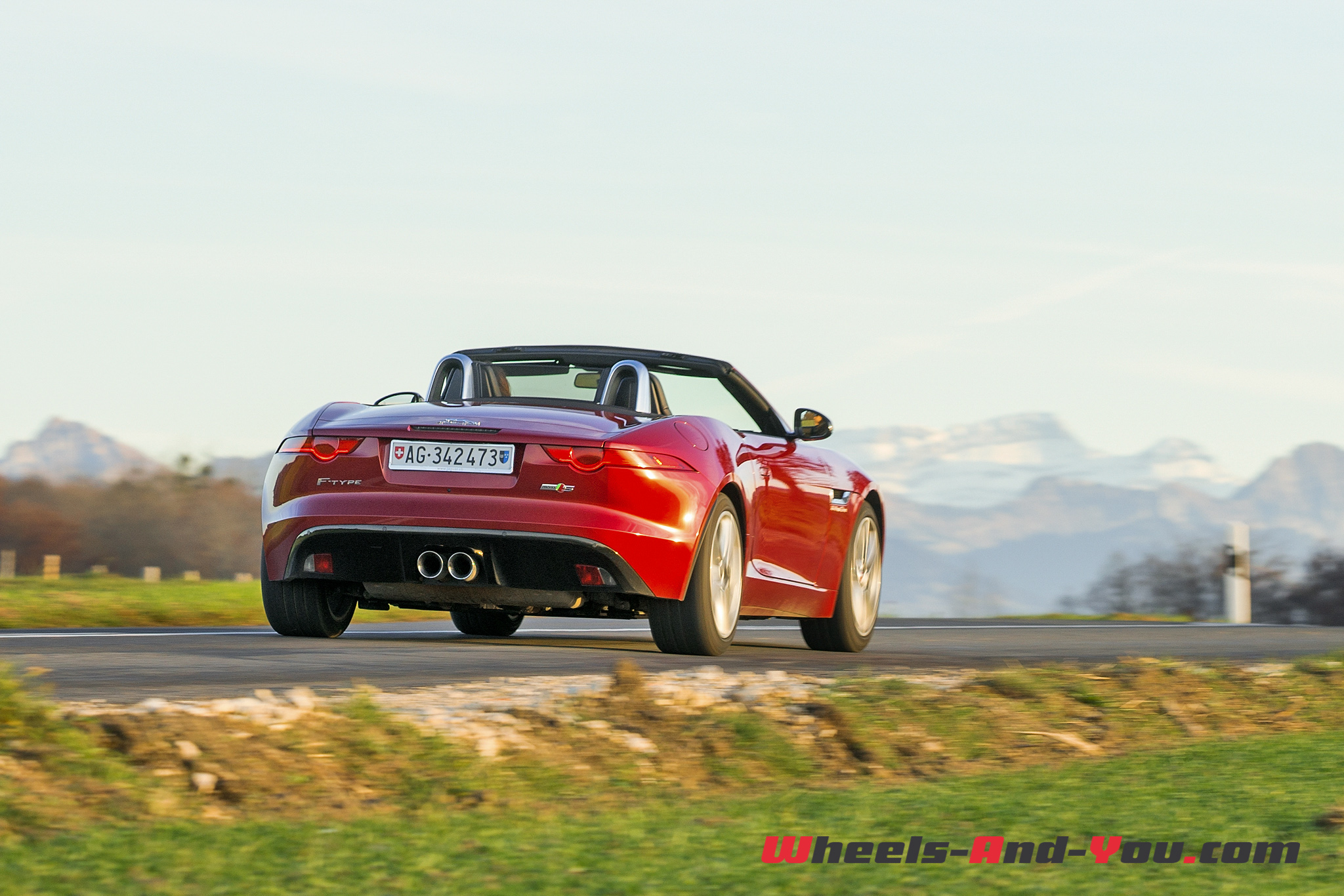 Jaguar F-Type S AWD-32