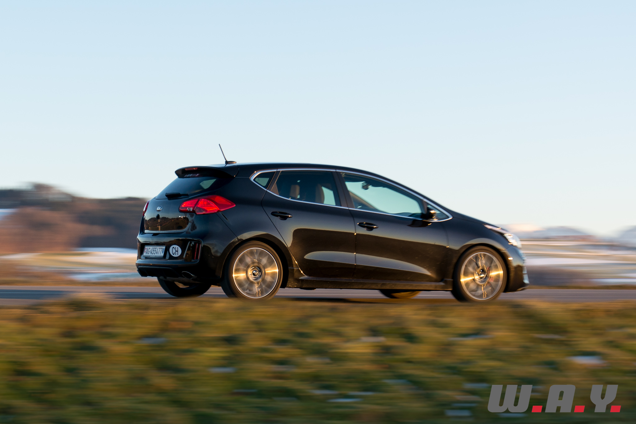 KiaCeedGT-01